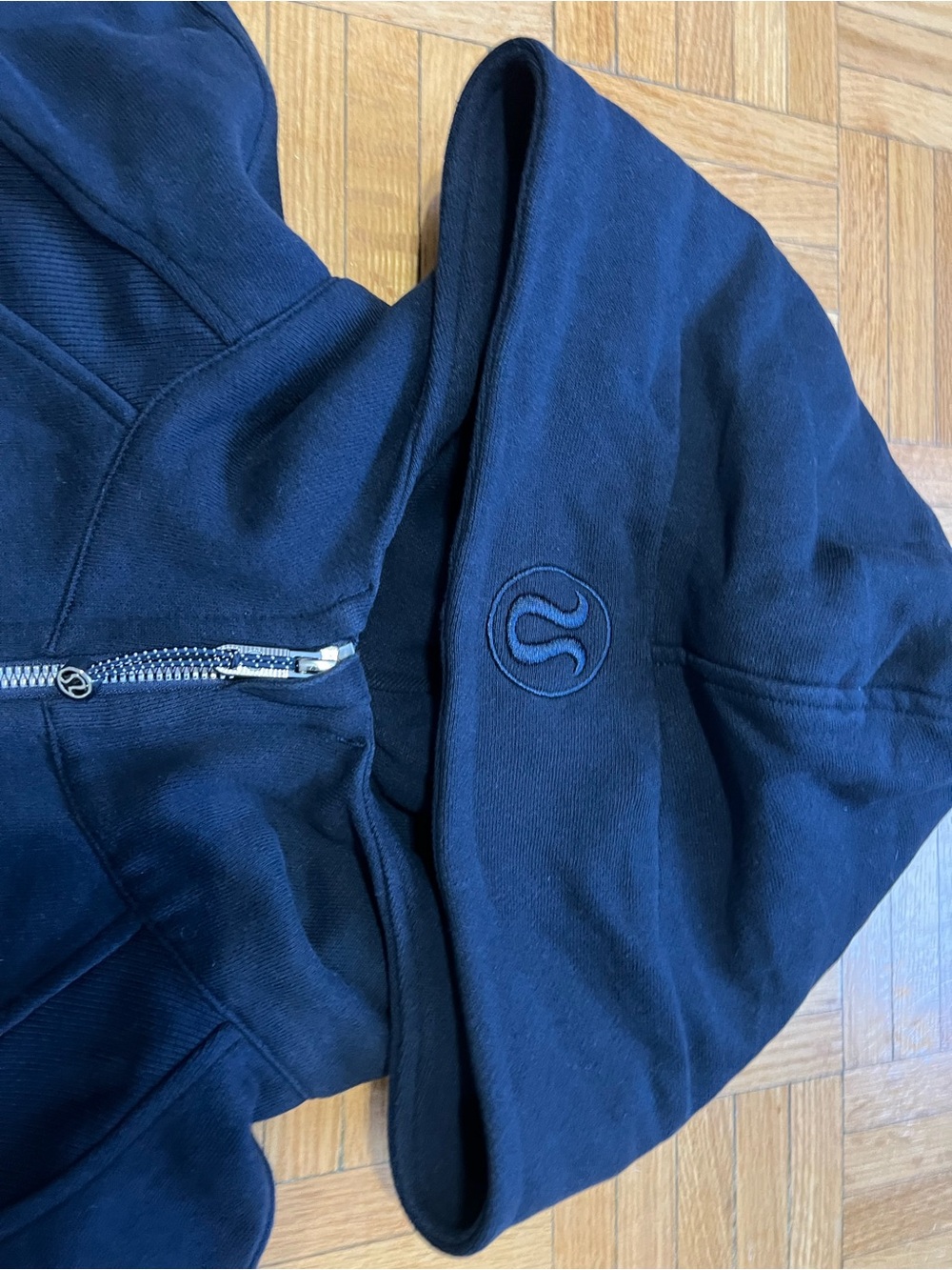 Lululemon full zip scuba sweater - Picture 2 of 4